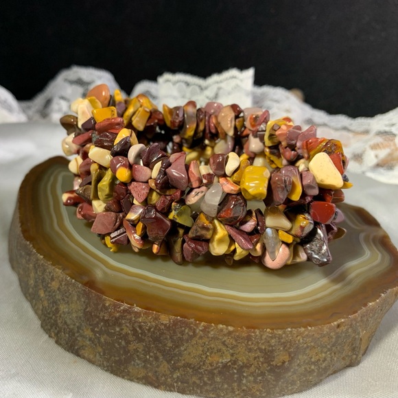 Gemstones Jewelry - Mookaite Jasper Multicolor Gemstone Chip Bracelet